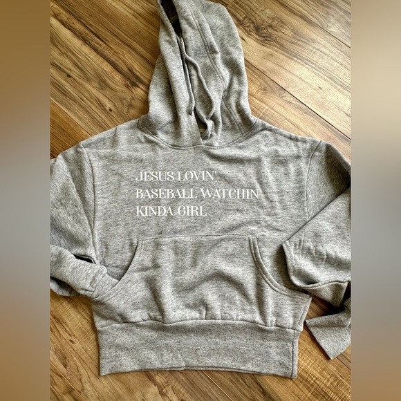 NEW! Jesus & Baseball Sweatshirt - Picture 4 of 6